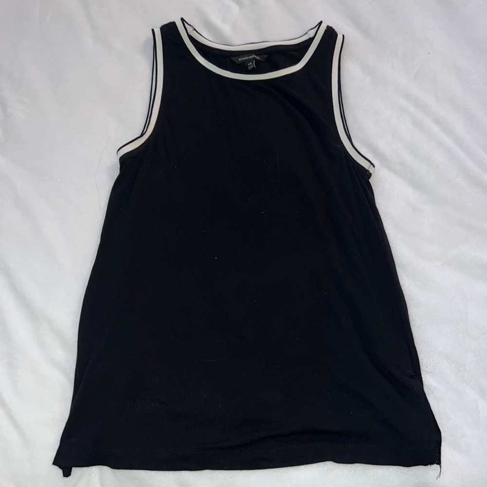 Banana republic. Black tank top with white outline. Extra small